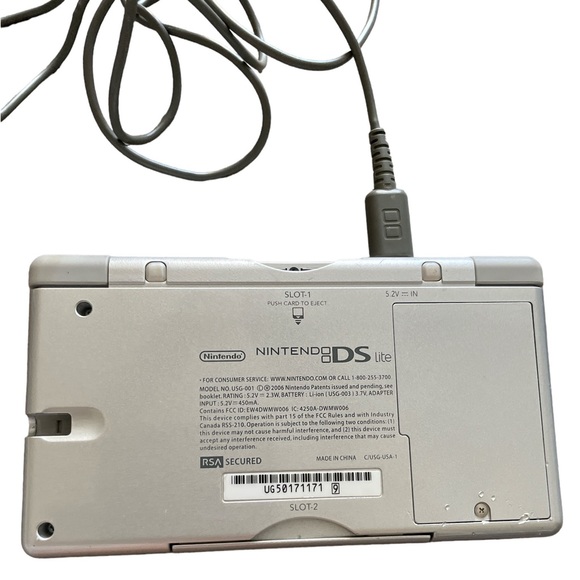 Nintendo DS LiteLaunch Edition Silver Handheld System With 5 Games in Cases - Picture 4 of 16